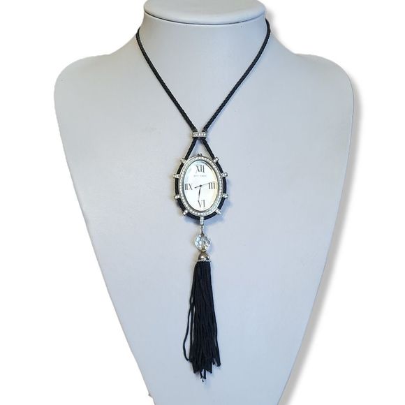 Vintage Authentic Betsey Johnson Silver Tone Black and White Pendant Watch 36"